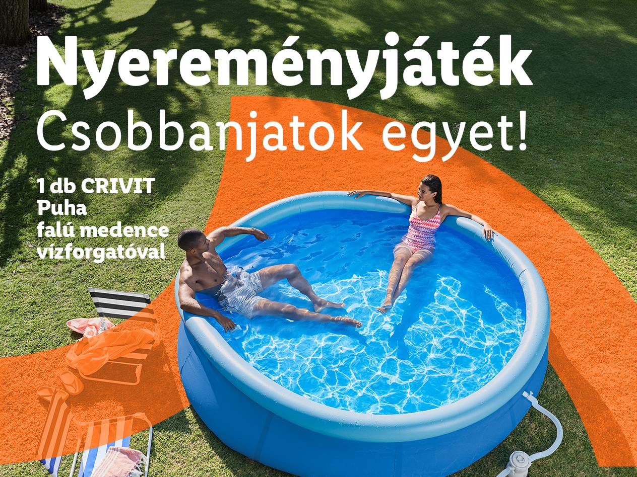 Nyereményjáték: Felfújható medence vízforgatóval, benne egy férfi és egy nő.