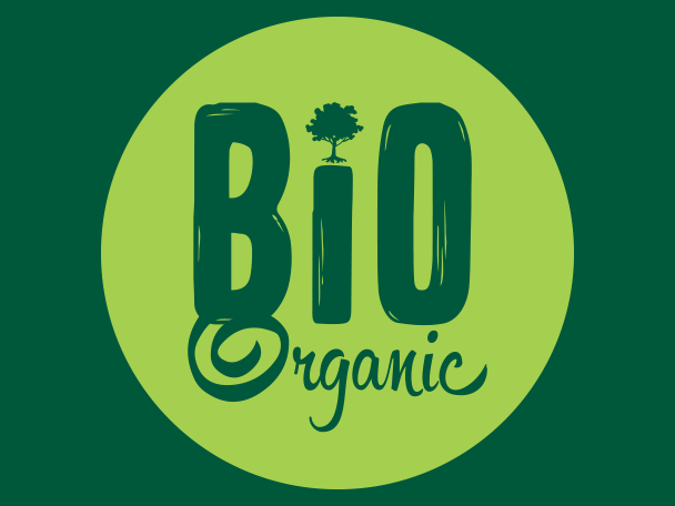 Zöld körben a „BIO Organic” felirat, a „BIO” betűk vastagabbak, az „I” betűn egy fa látható.